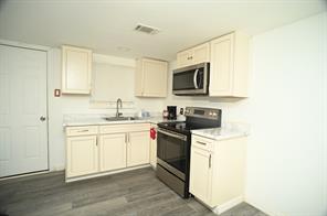 1018 S Austin Avenue - Photo 13