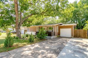 702 Lombardy Lane - Photo 1