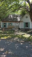 107 W Travis Street - Photo 1