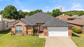 621 Creekview Drive - Photo 1