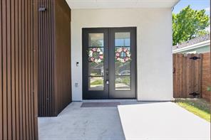 1704 Mcbroom Street - Photo 1