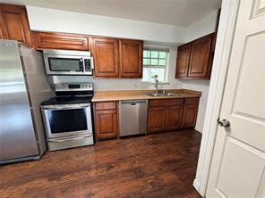 1109 Leyenda Drive - Photo 4