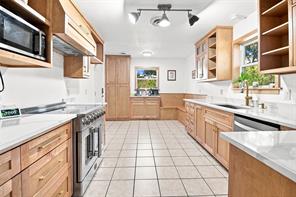 3552 Wosley Drive - Photo 6