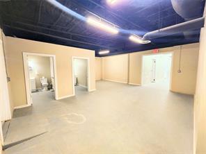 813 HICKORY - Photo 13