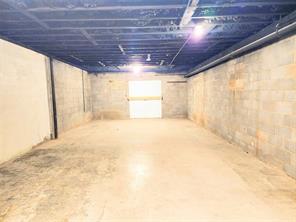 813 HICKORY - Photo 14
