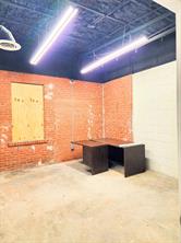 813 HICKORY - Photo 15