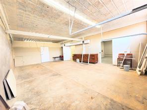 813 HICKORY - Photo 5