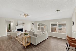 625 Spillway Drive - Photo 3