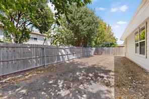 625 Spillway Drive - Photo 33