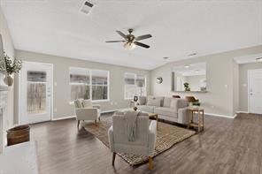 625 Spillway Drive - Photo 4