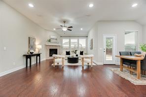 2913 Barnsley Drive - Photo 4