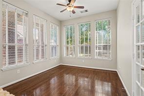 9805 Lacey Lane - Photo 15