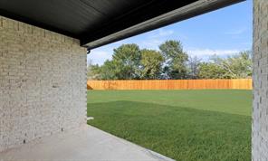 2203 Washington Street - Photo 2
