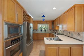 1919 Creek Wood Drive - Photo 15