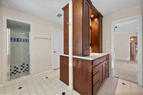 1919 Creek Wood Drive - Photo 22