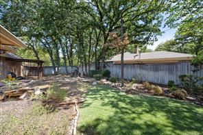 1919 Creek Wood Drive - Photo 33