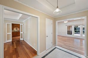 1919 Creek Wood Drive - Photo 5