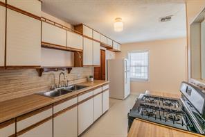 5020 Hartford Drive - Photo 8