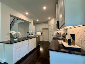 520 Aldred Street - Photo 8