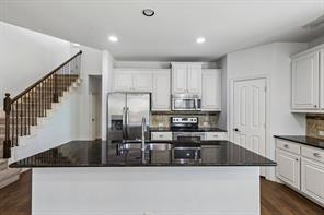705 Austin Lane - Photo 8