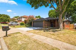 819 Lovingham Drive - Photo 2