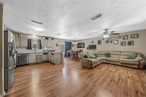 218 N Calhoun Street - Photo 2