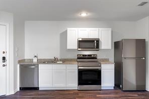 625 Whitworth Street - Photo 1