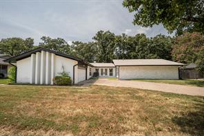 316 Woodcrest Circle - Photo 1