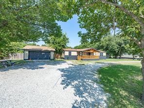 1213 Alliance Boulevard - Photo 2