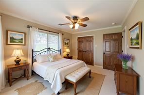 300 Shoreline Drive - Photo 15