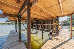 300 Shoreline Drive - Photo 34