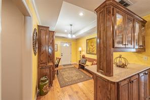 300 Shoreline Drive - Photo 9