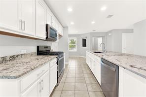 913 Rough Hollow Drive - Photo 11