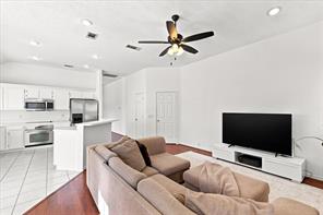 204 Meredith Court - Photo 14