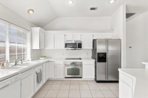 204 Meredith Court - Photo 17