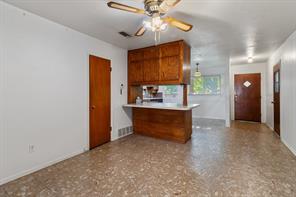 840 Comal Avenue - Photo 12