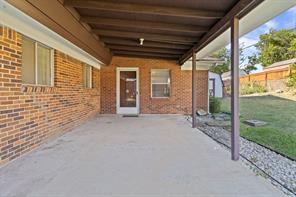840 Comal Avenue - Photo 29