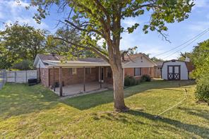 840 Comal Avenue - Photo 30