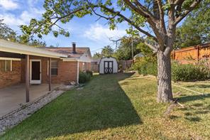 840 Comal Avenue - Photo 31