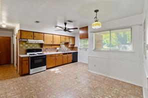 840 Comal Avenue - Photo 5