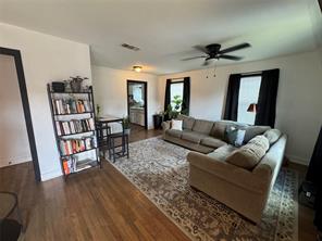 2454 Lea Crest Drive - Photo 4
