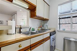 1700 Amelia Court - Photo 12