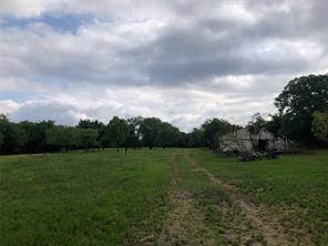 15411 Seagoville Road - Photo 10