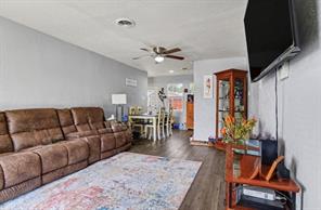 4760 Salem Drive - Photo 2