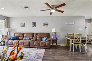 4760 Salem Drive - Photo 3