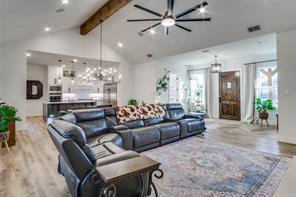 112 Wooded Acres Drive - Photo 1