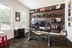 2112 Triton Drive - Photo 3