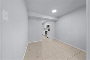 253 Locust Street S - Photo 13