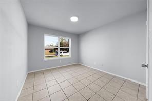 253 Locust Street S - Photo 15