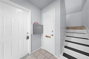 253 Locust Street S - Photo 19